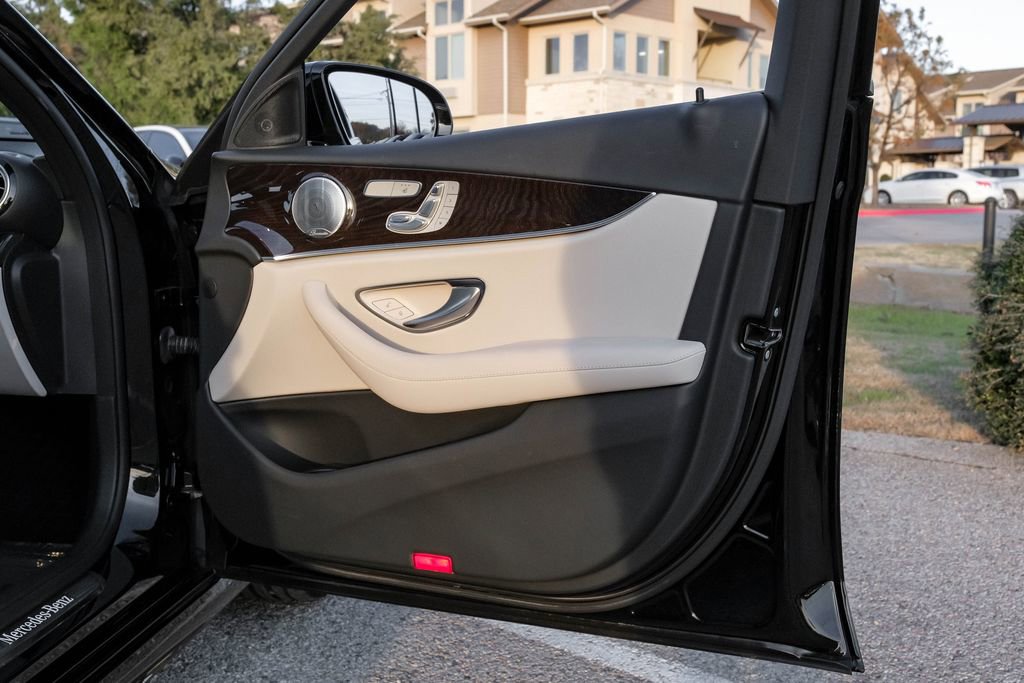 Used 2021 Mercedes-Benz E 350 Sedan image 43