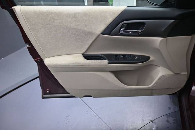 Used 2013 Honda Accord LX image 20