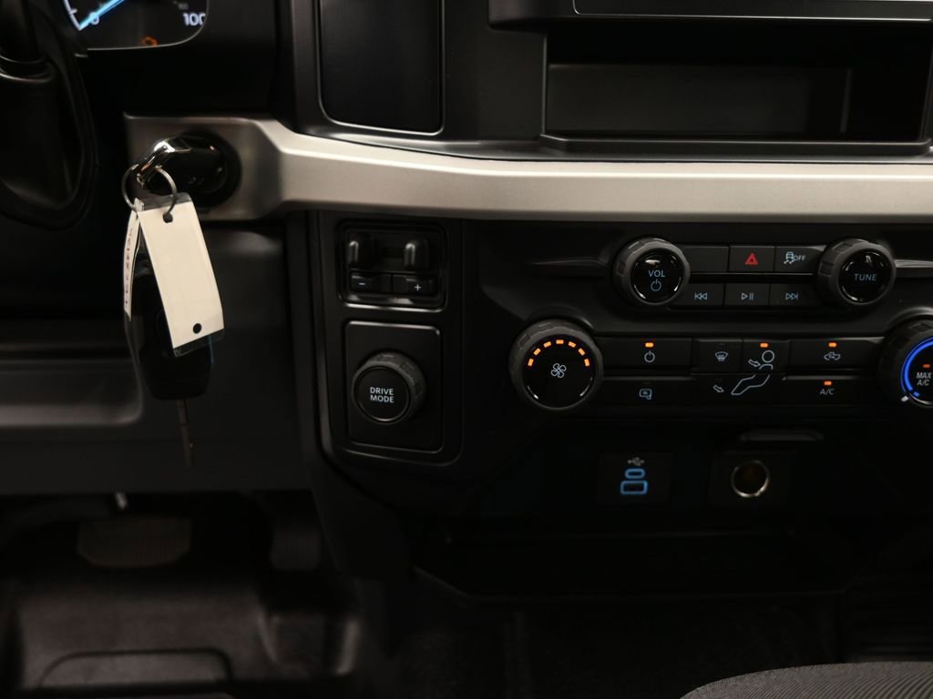 New 2026 Ford F350 XL w/ XL Driver Assist Package image 17