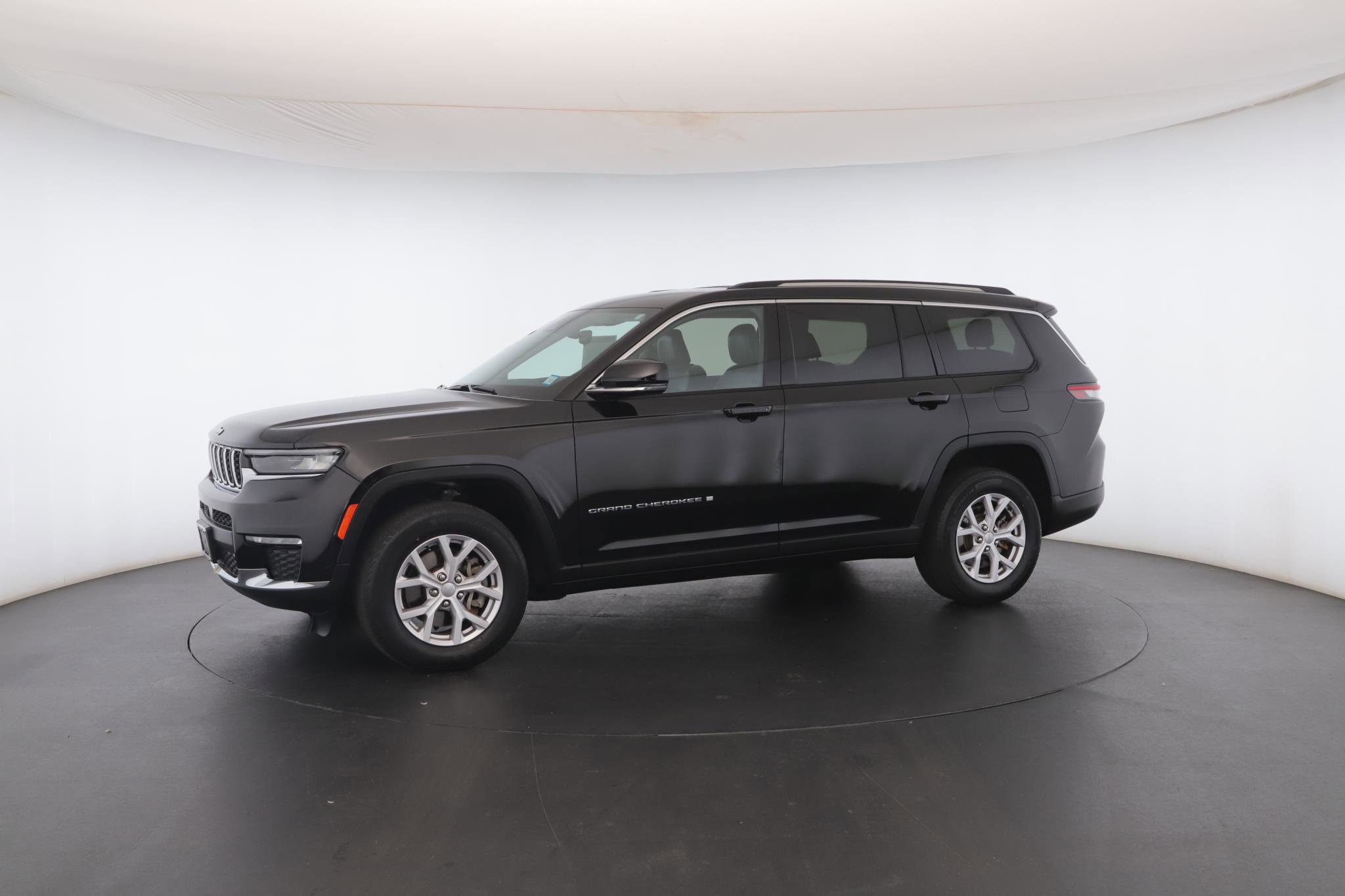 Used 2021 Jeep Grand Cherokee L Limited image 41