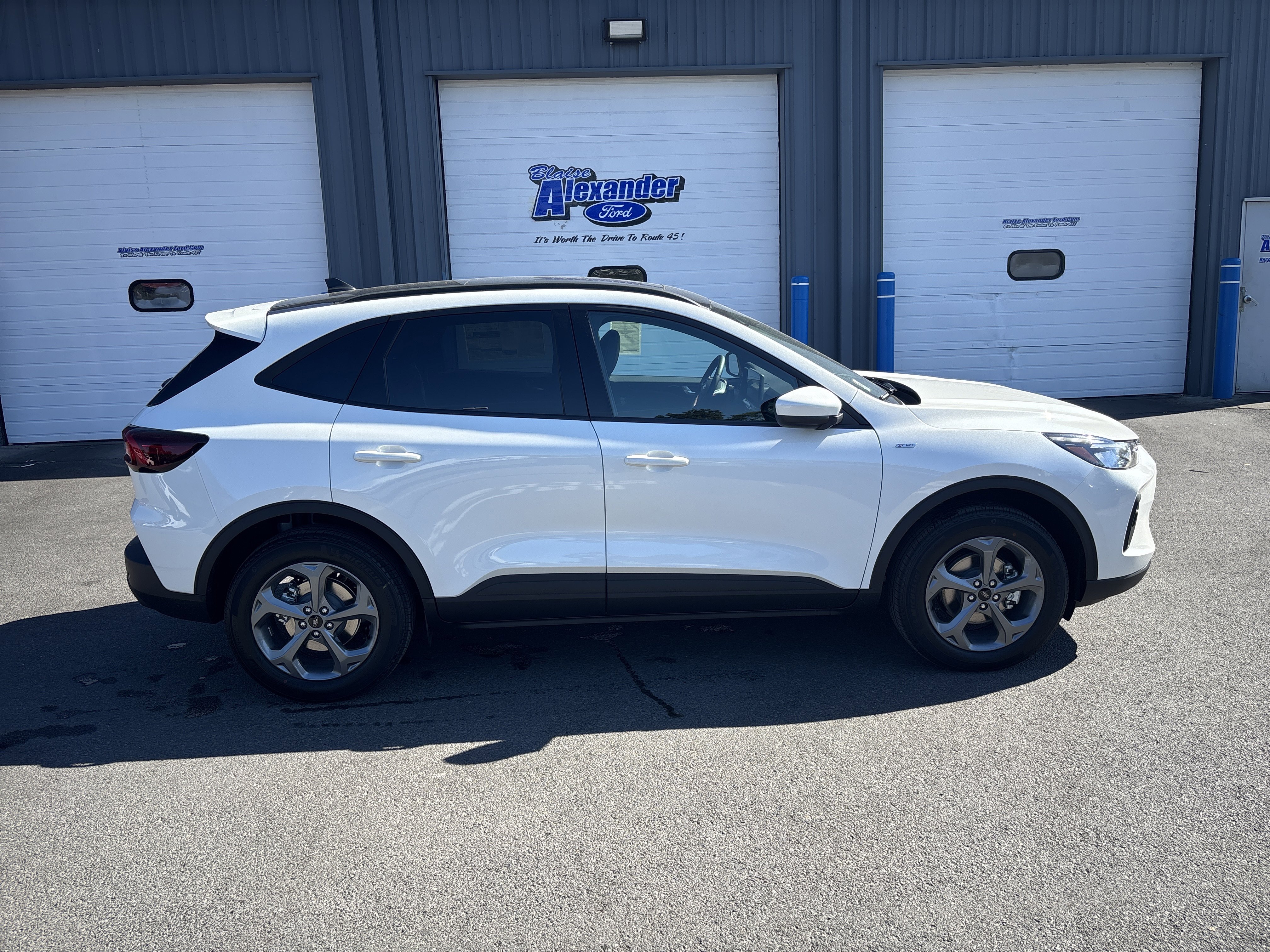 New 2026 Ford Escape ST-Line Select image 2