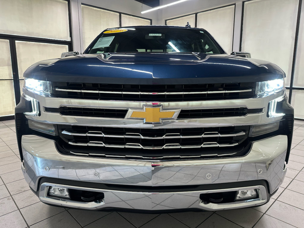 Used 2019 Chevrolet Silverado 1500 LTZ w/ LTZ Plus Package AWD/4WD image 9