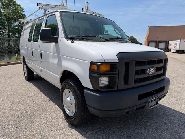 Used 2014 Ford E-250 and Econoline 250 w/ Power Group RWD image 3