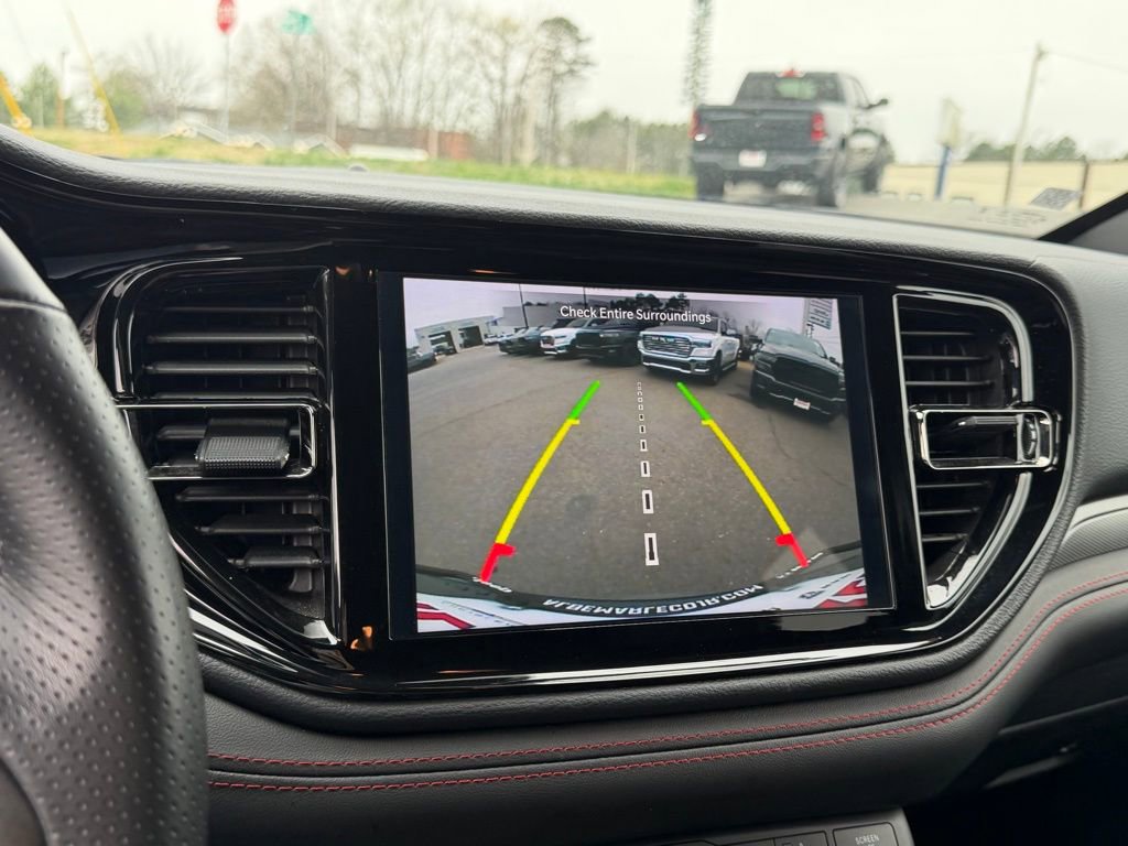 Used 2025 Dodge Durango GT image 24