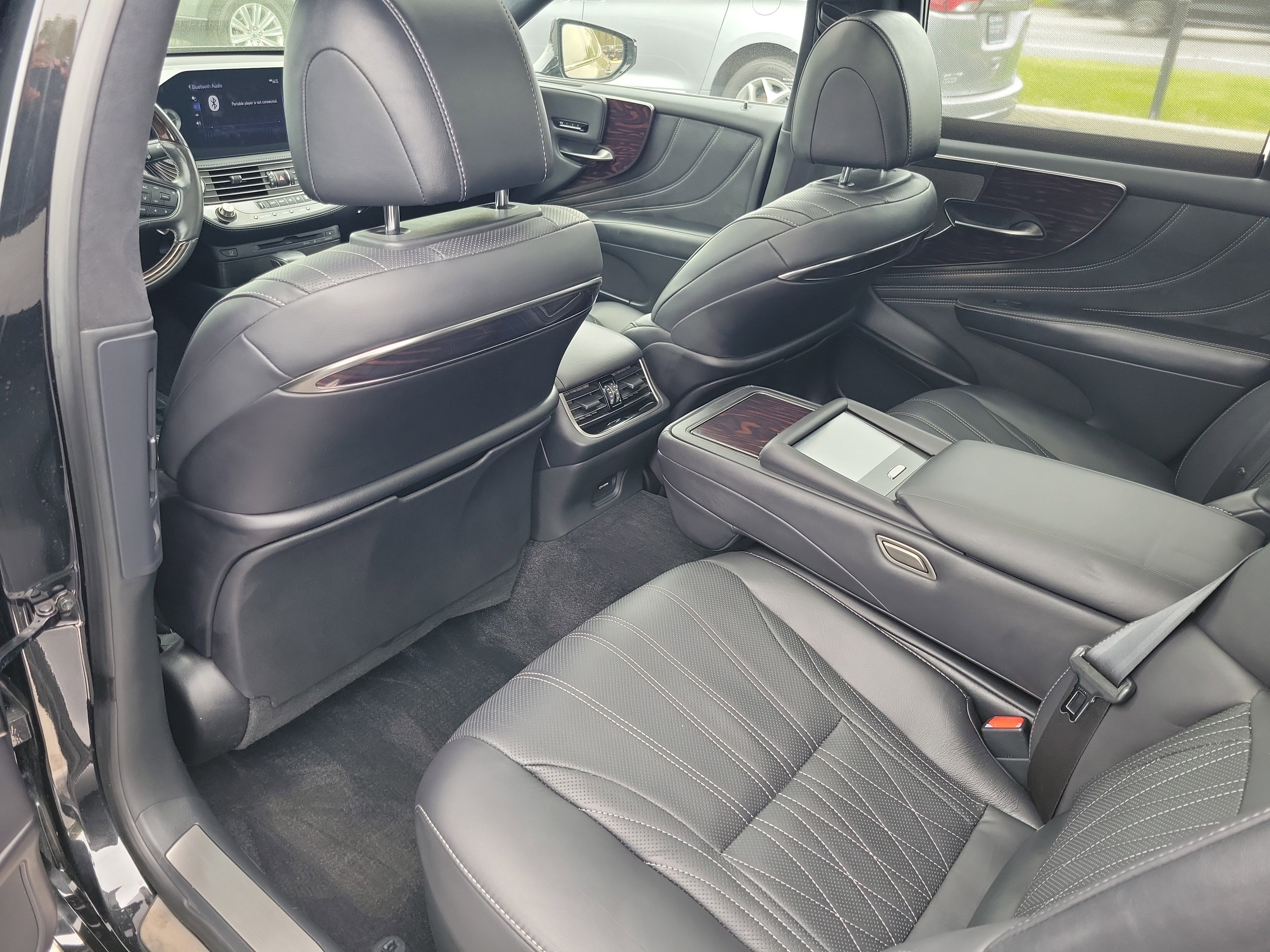 Used 2022 Lexus LS 500 AWD w/ Luxury Package image 10