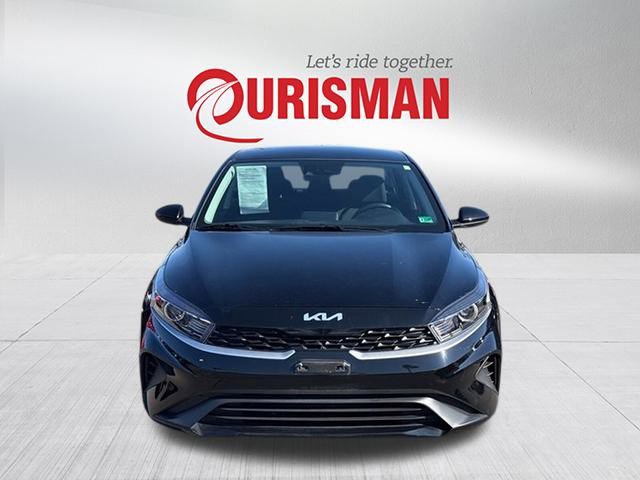 Used 2023 Kia Forte LXS image 6