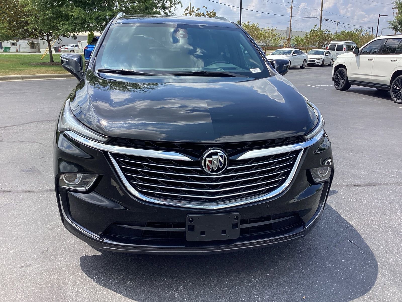 Used 2024 Buick Enclave Premium image 4