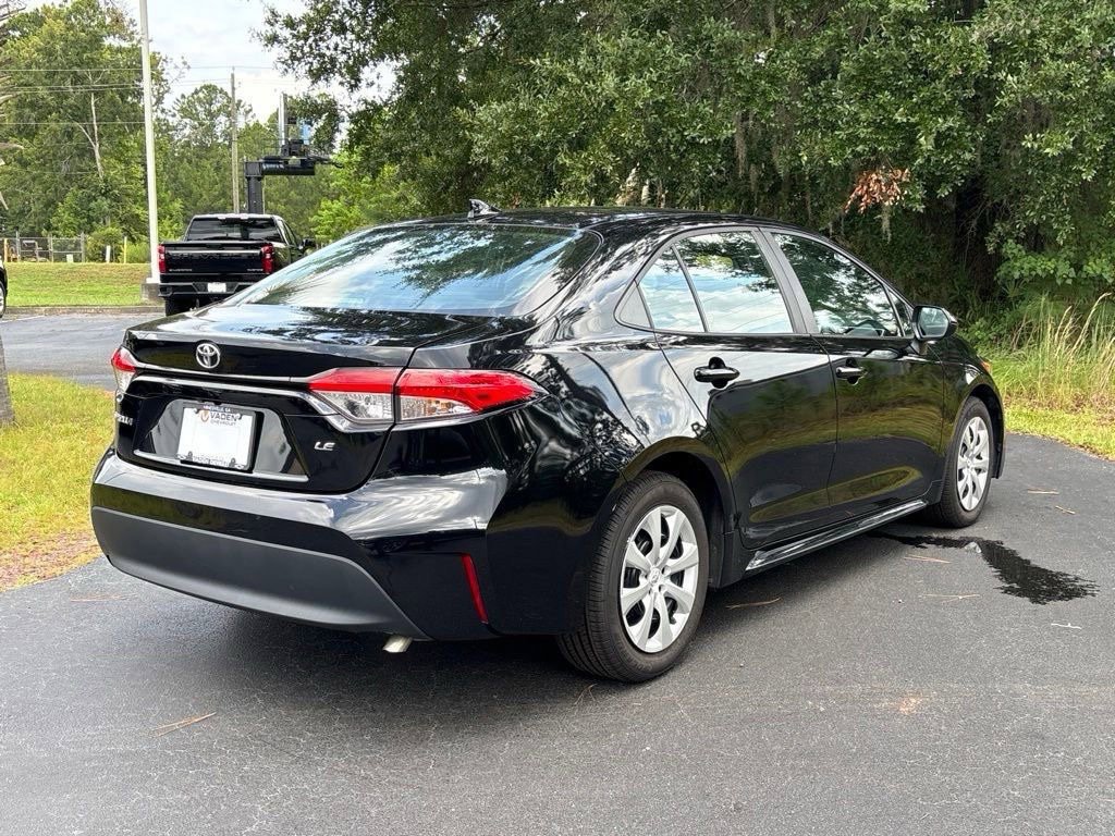 Used 2022 Toyota Corolla LE FWD image 5