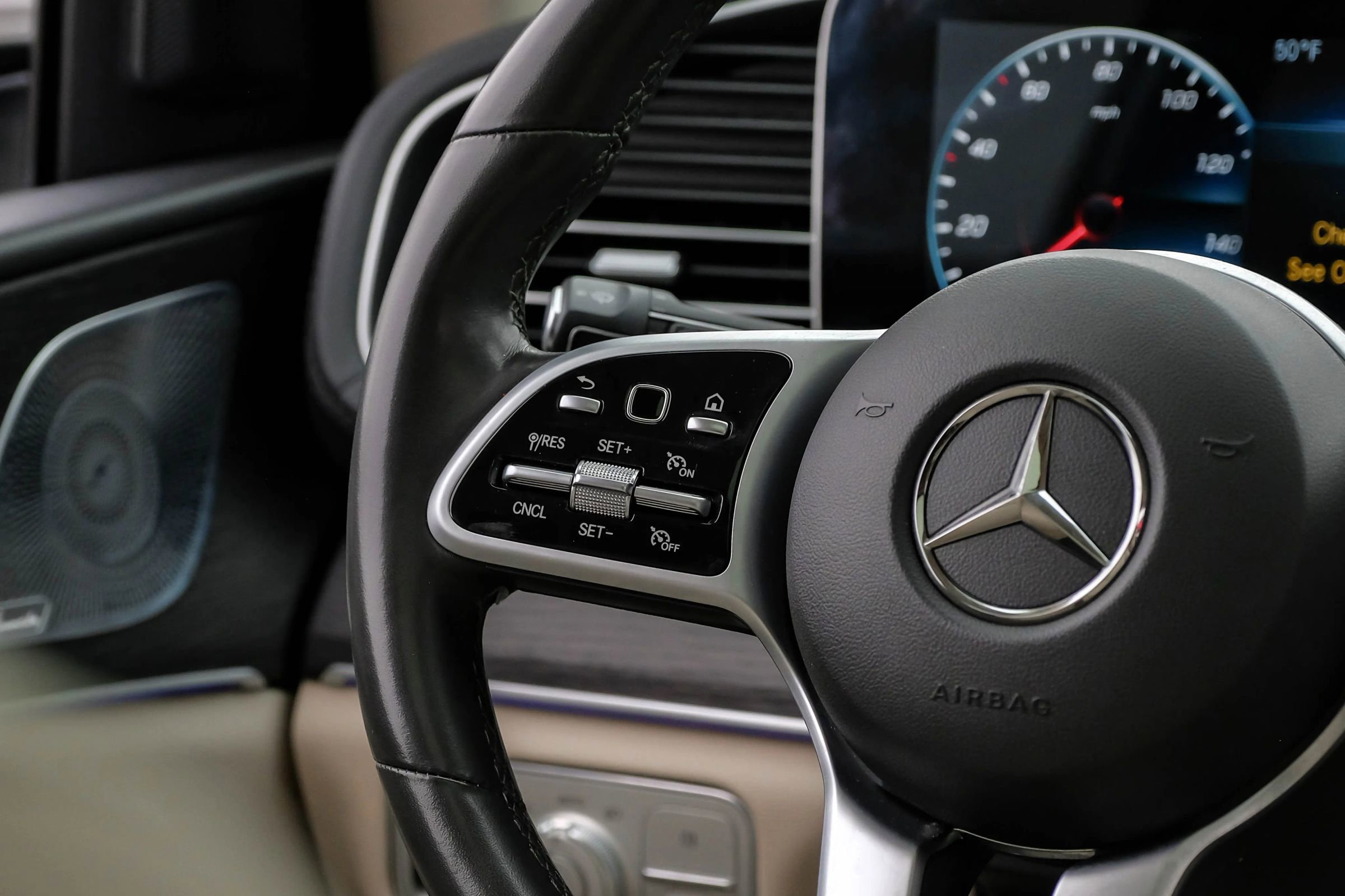 Used 2020 Mercedes-Benz GLS 450 4MATIC image 23