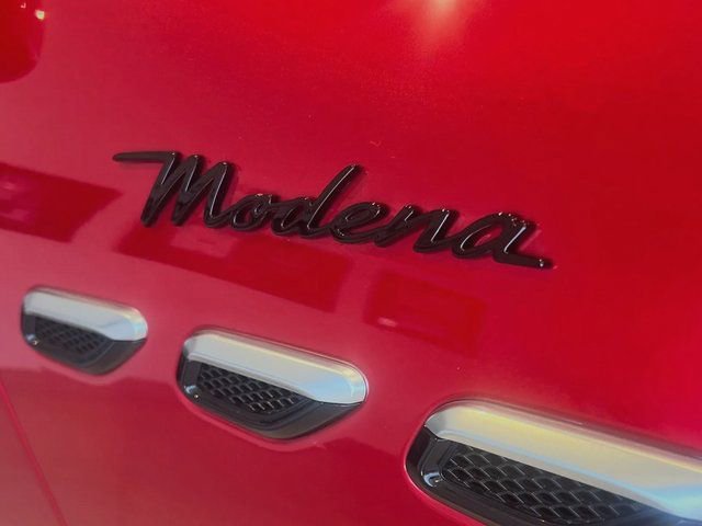 New 2024 Maserati Grecale Modena image 10