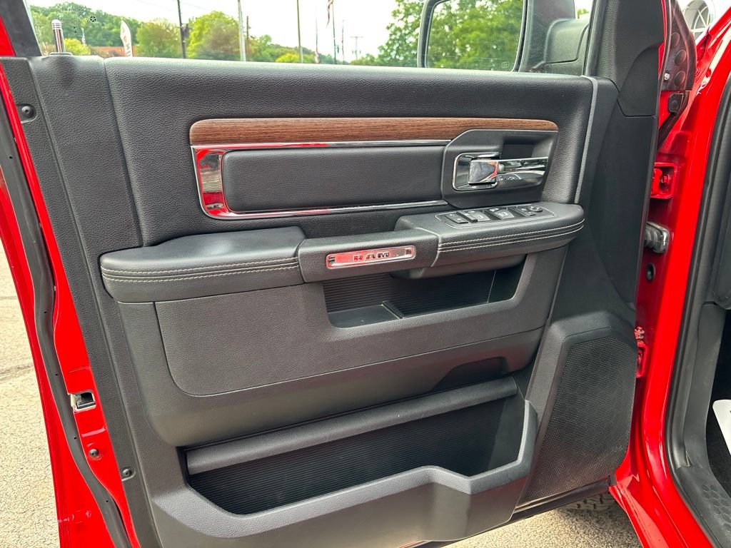 Used 2017 RAM 1500 Laramie w/ Convenience Group AWD/4WD image 22
