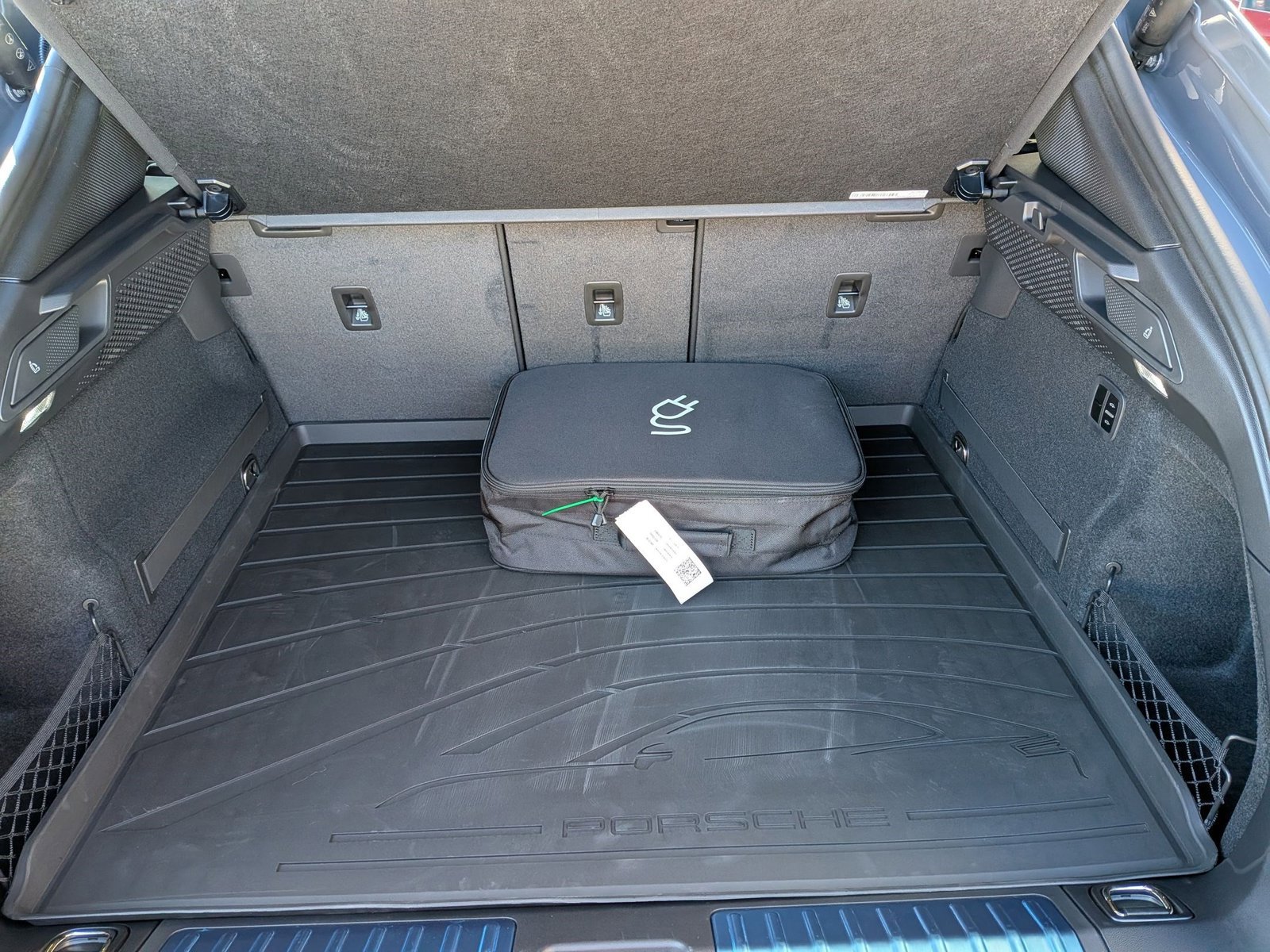 New 2025 Porsche Macan Turbo Electric image 23