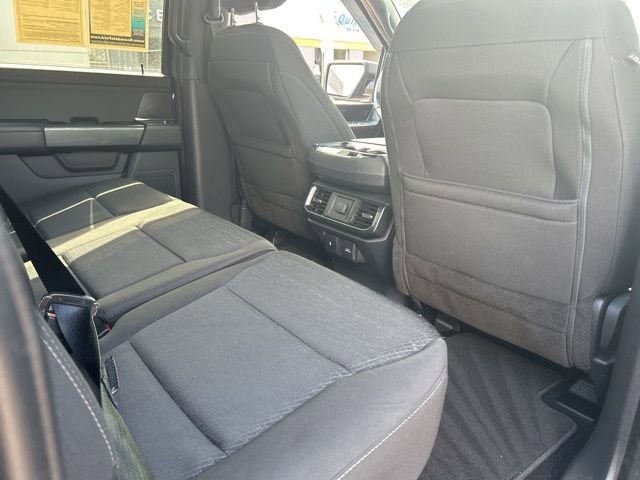 Used 2022 Ford F150 XLT w/ XLT Black Appearance Package image 17