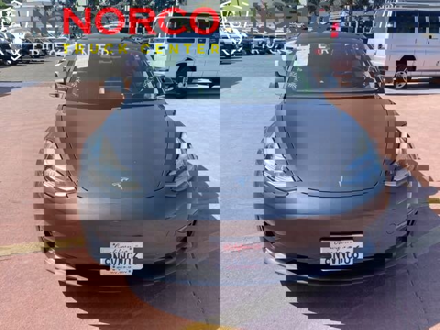 Used 2020 Tesla Model 3 Standard Range Plus image 3