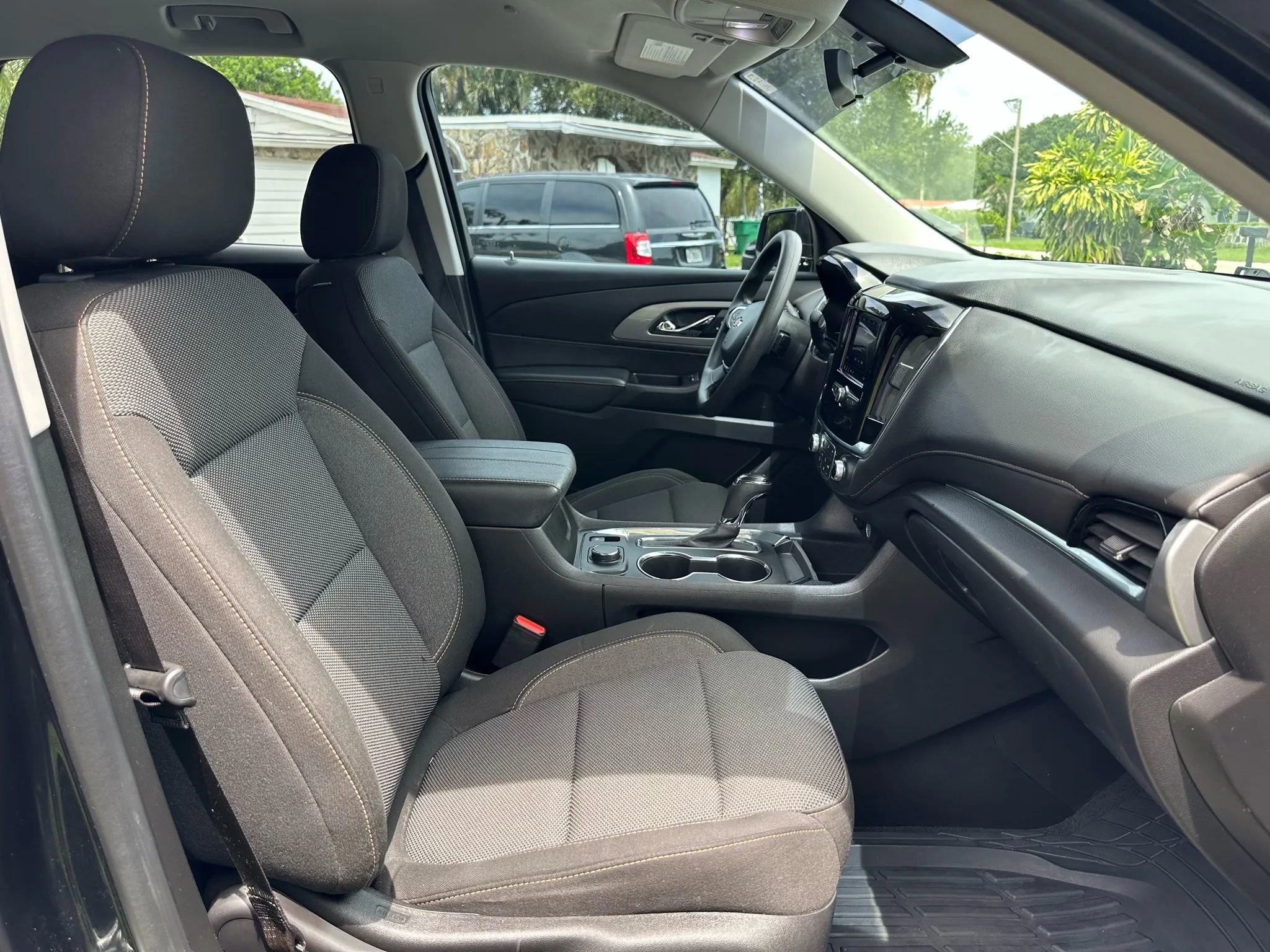 Used 2020 Chevrolet Traverse LS image 14