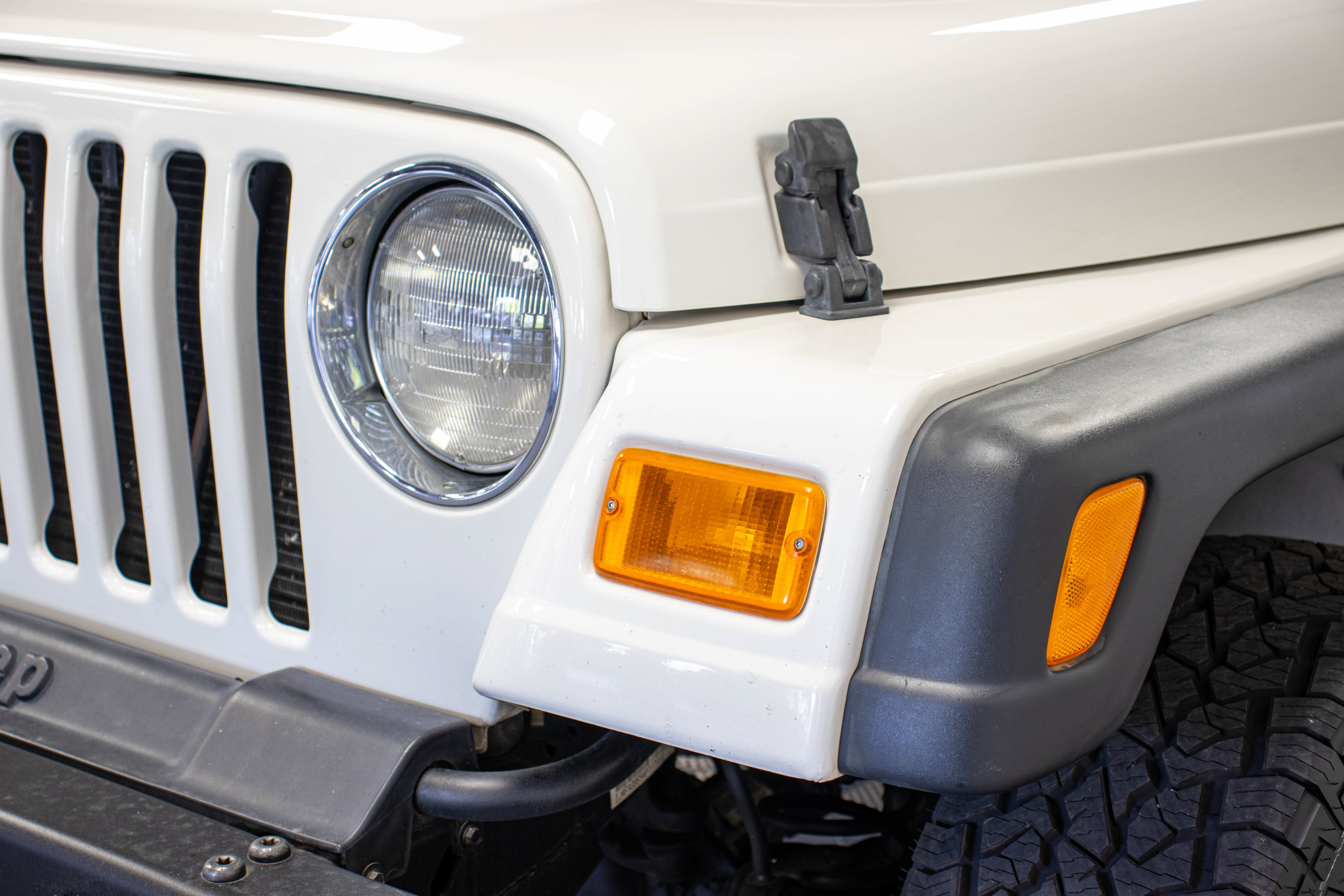 Used 2004 Jeep Wrangler X w/ Convenience Group AWD/4WD image 12