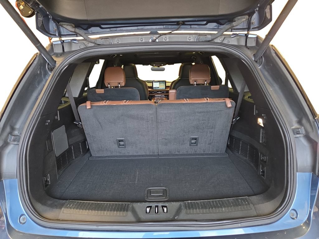 Used 2020 Lincoln Aviator Reserve w/ Equipment Group 201A AWD/4WD image 28