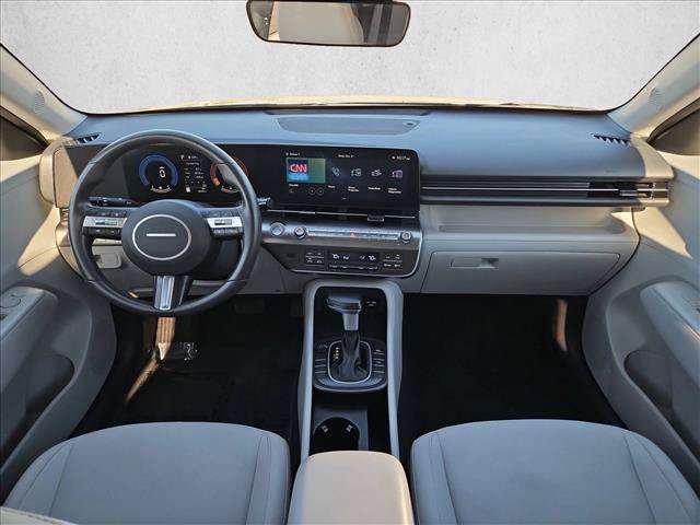 Used 2025 Hyundai Kona SEL FWD image 17