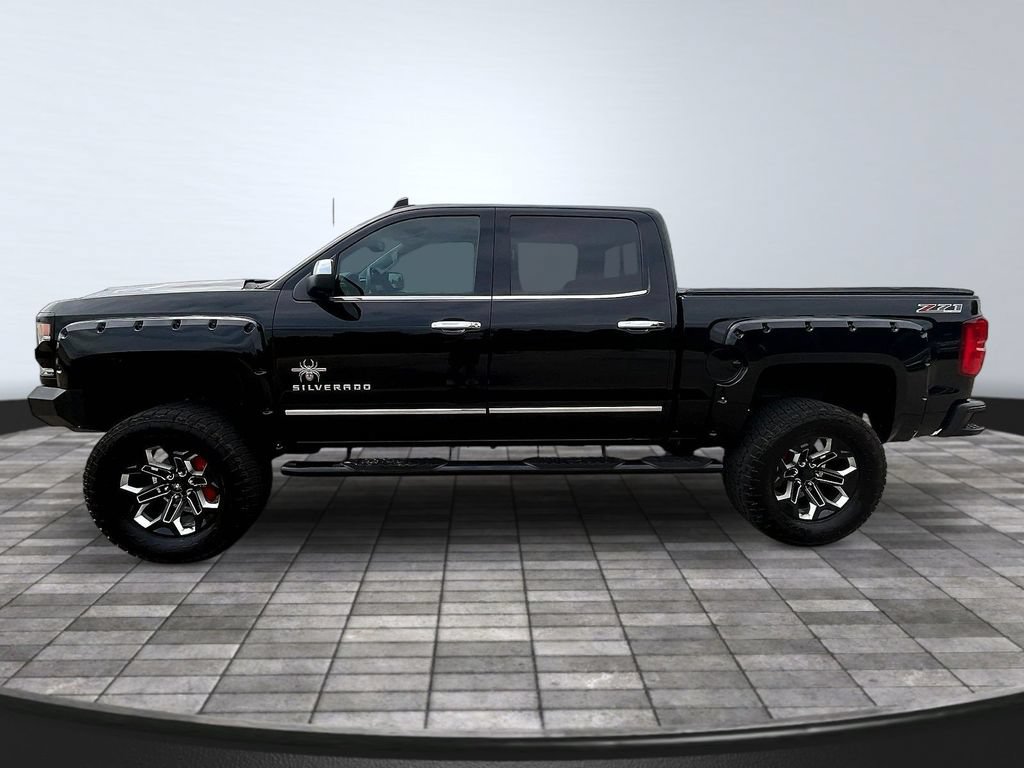 Used 2017 Chevrolet Silverado 1500 LTZ Z71 w/ LTZ Plus Package AWD/4WD image 4