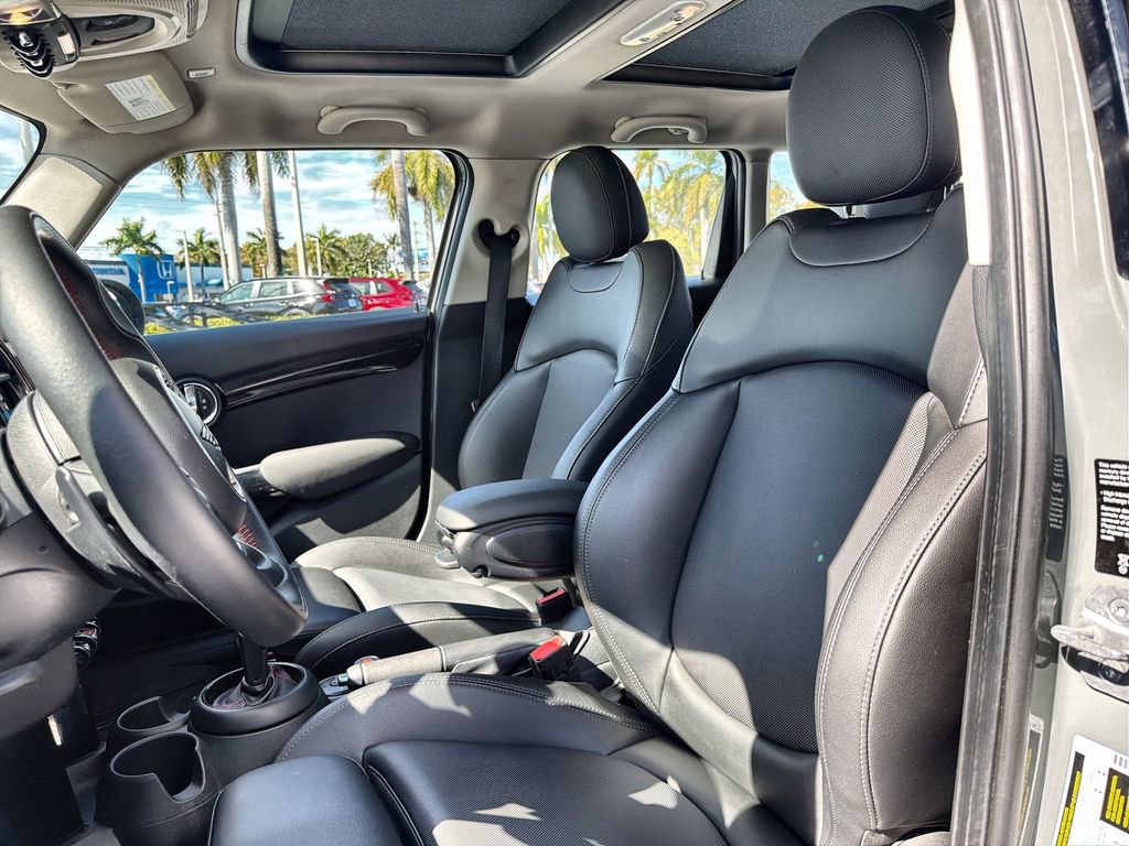 Used 2021 MINI Cooper S image 25