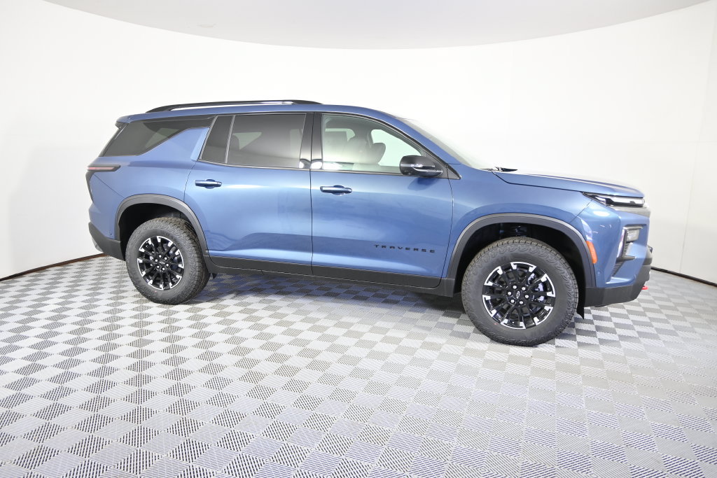 New 2026 Chevrolet Traverse Z71 w/ Enhanced Driving Package AWD/4WD image 8