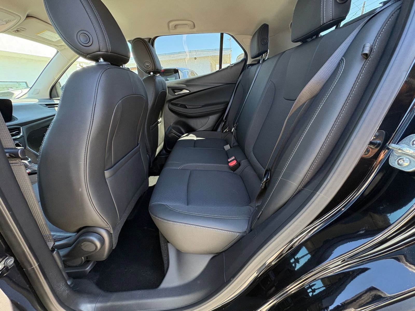 Used 2025 Buick Encore GX Preferred FWD image 24