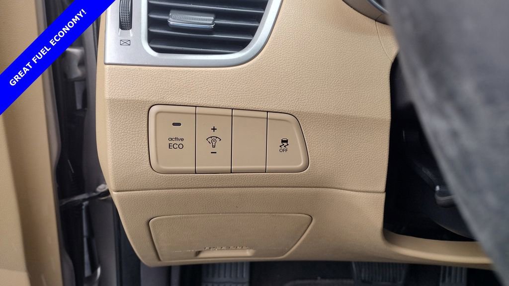 Used 2012 Hyundai Elantra Limited w/ Technology Pkg 5 image 17
