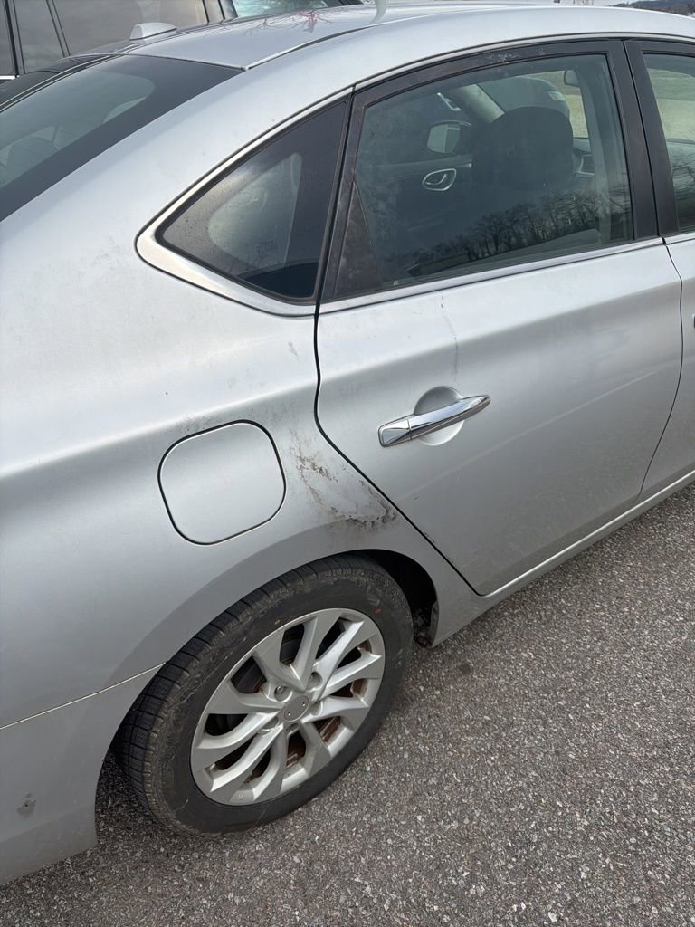 Used 2019 Nissan Sentra SV image 4