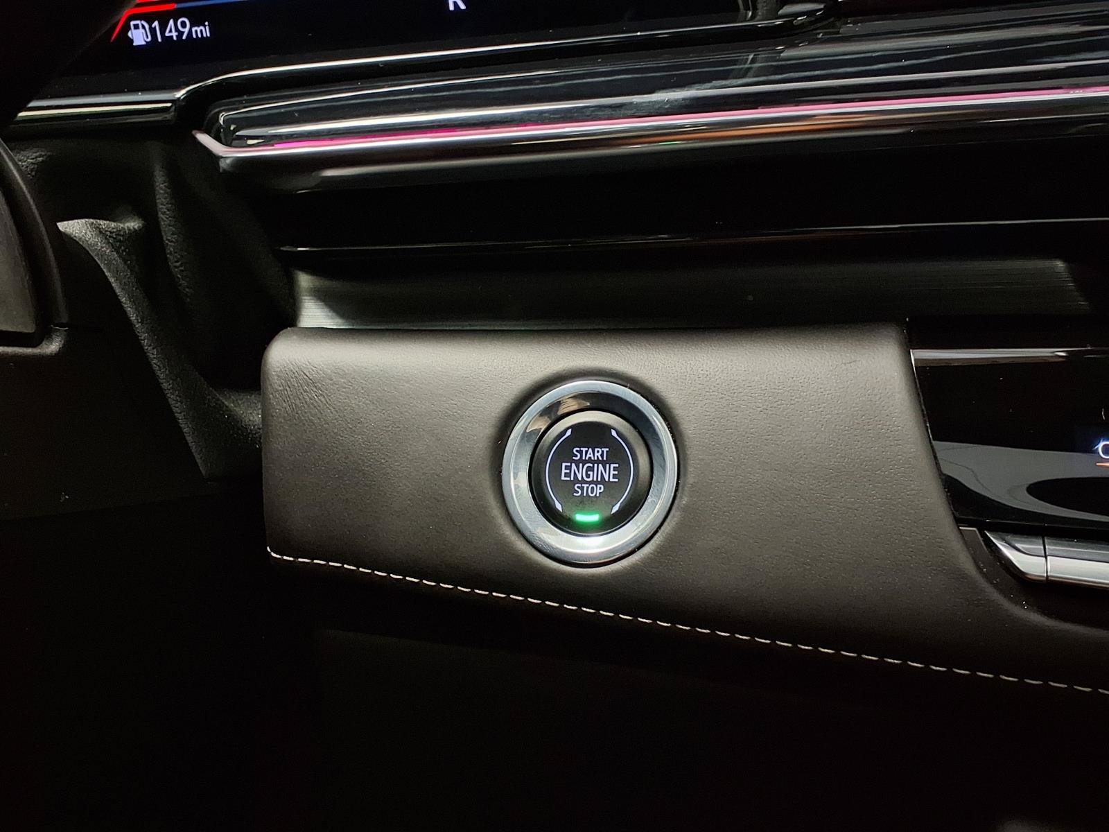 Certified 2023 Cadillac Escalade V w/ LPO, ONYX Package AWD/4WD image 31