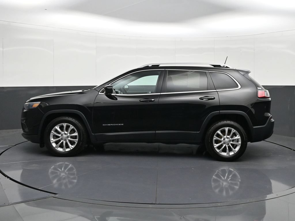Used 2019 Jeep Cherokee Latitude w/ Popular Appearance Group FWD image 2
