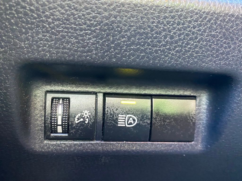 Used 2023 Toyota RAV4 XLE image 26