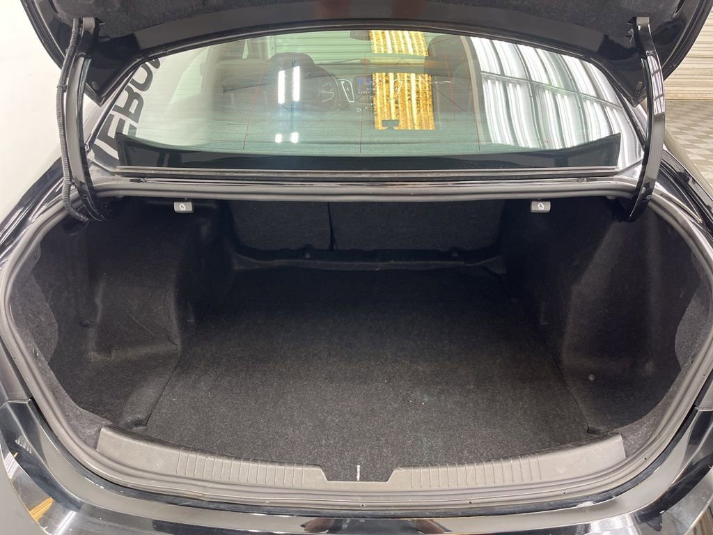 Used 2024 Chevrolet Malibu LT image 24