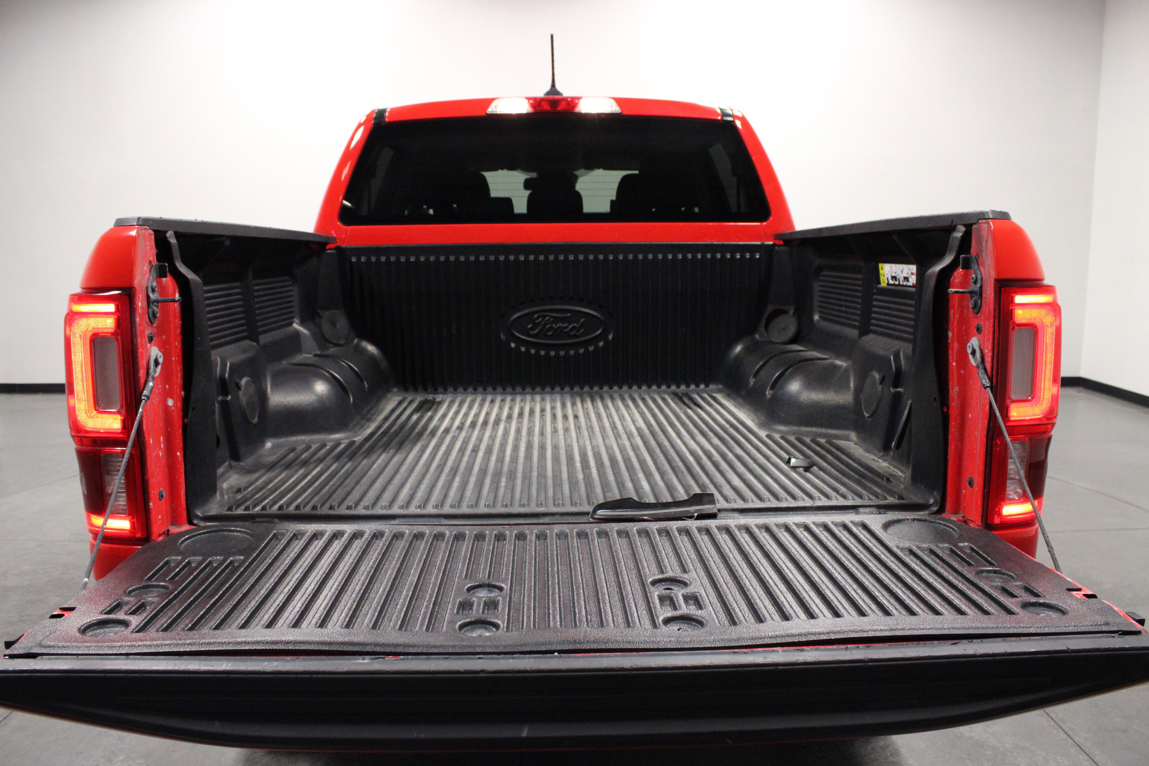 Used 2021 Ford Ranger XLT image 14