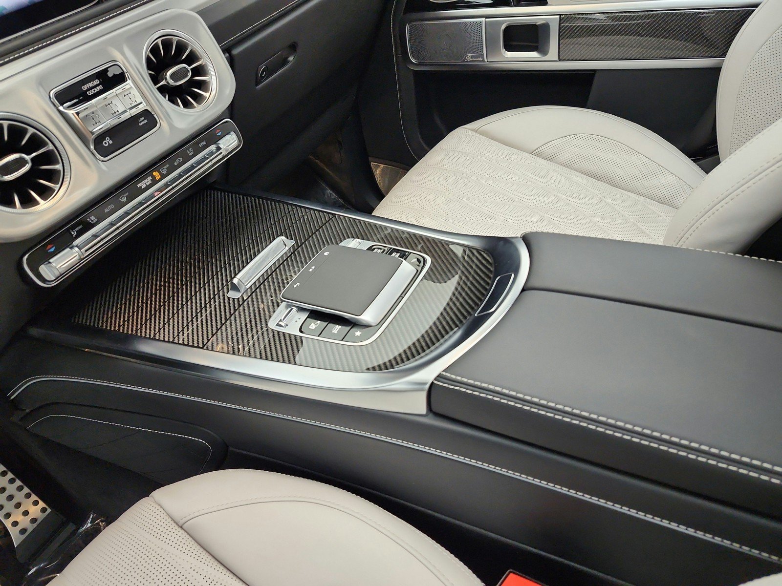 Certified 2025 Mercedes-Benz G 63 AMG 4MATIC image 11