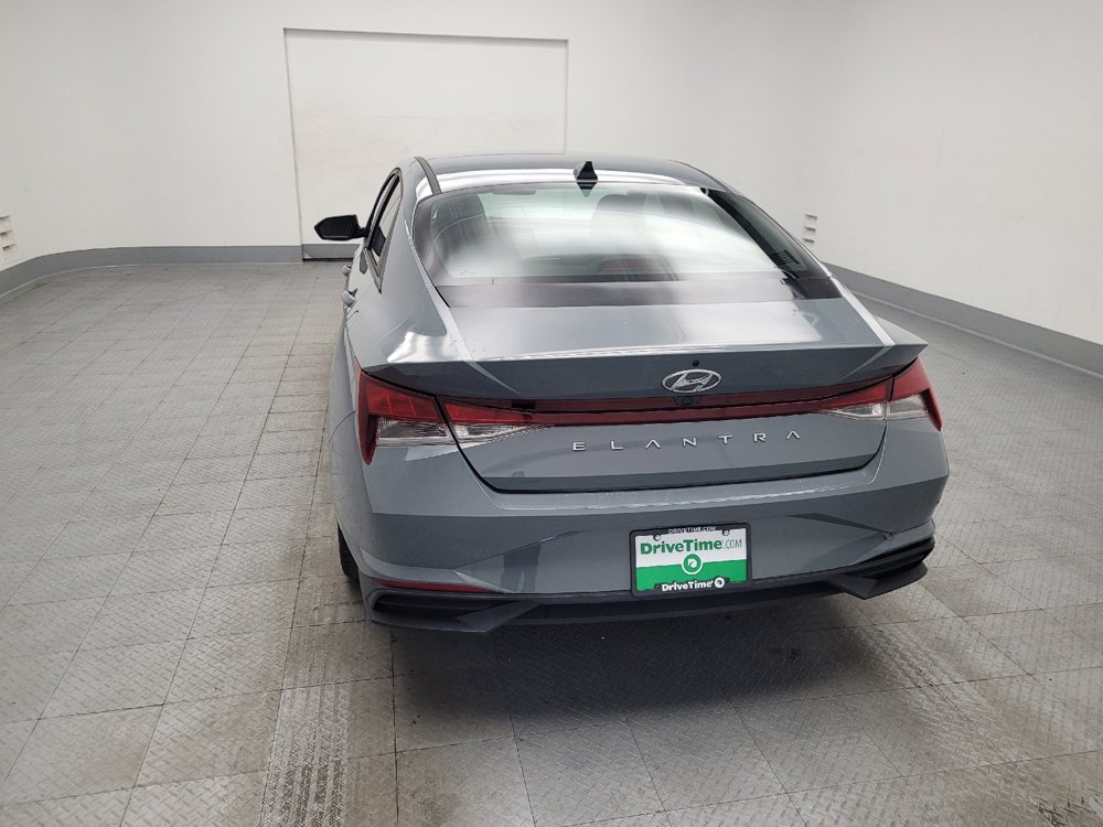 Used 2023 Hyundai Elantra SEL w/ Convenience Package FWD image 6