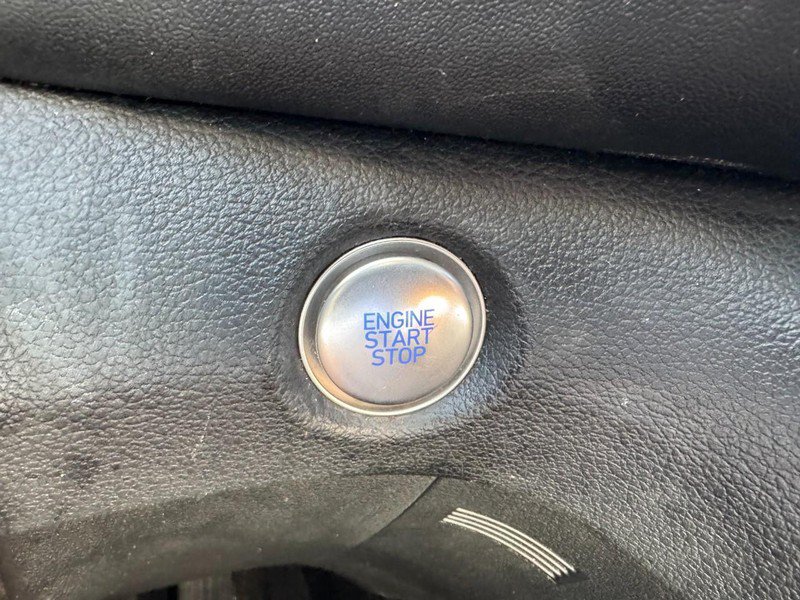 Used 2022 Hyundai Santa Fe SEL FWD image 21