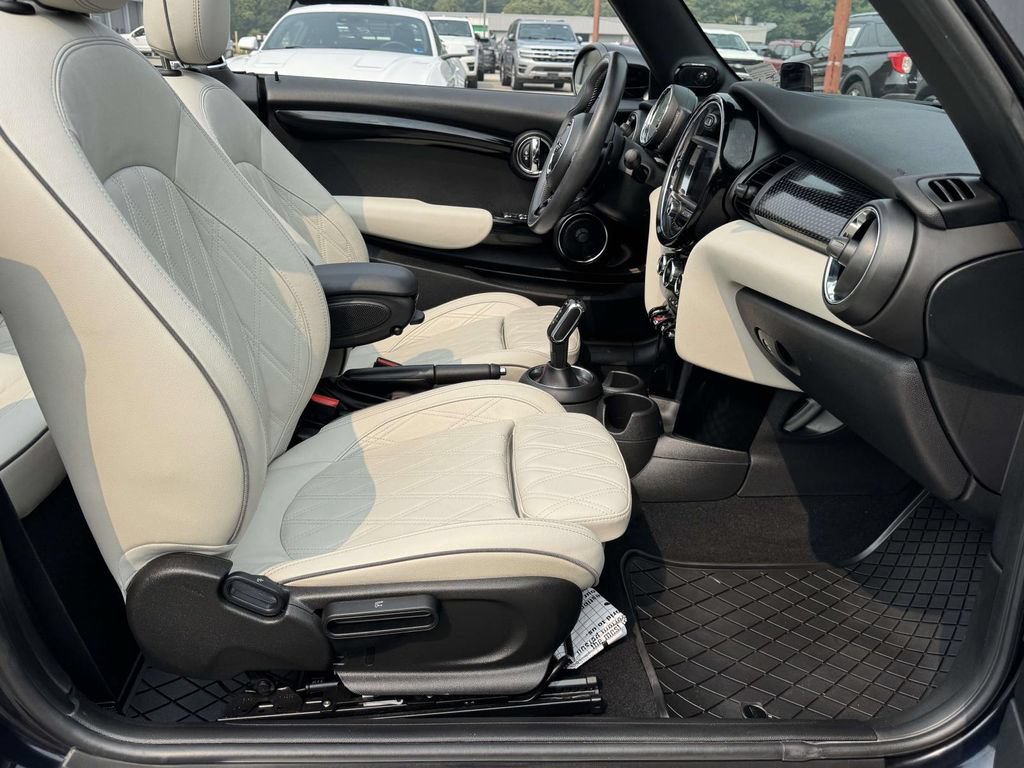Used 2020 MINI Cooper S FWD image 15