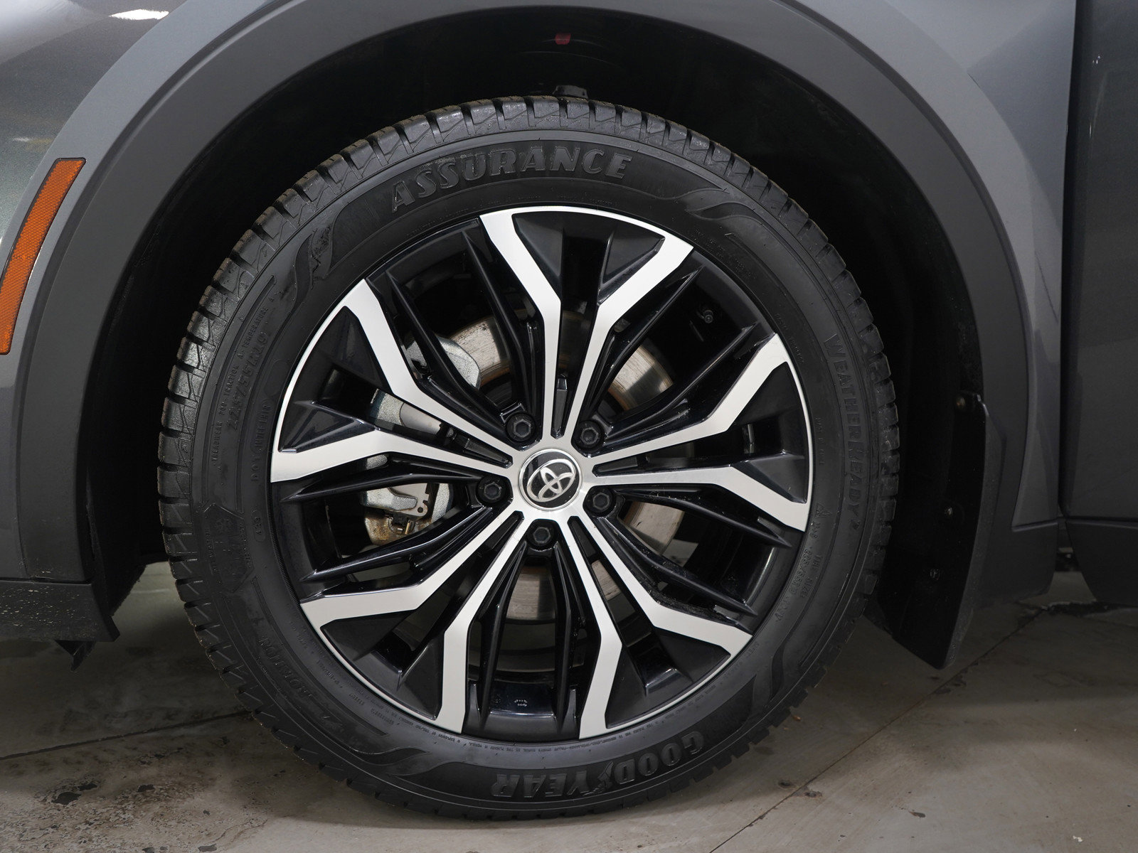 Used 2023 Toyota Crown XLE image 29