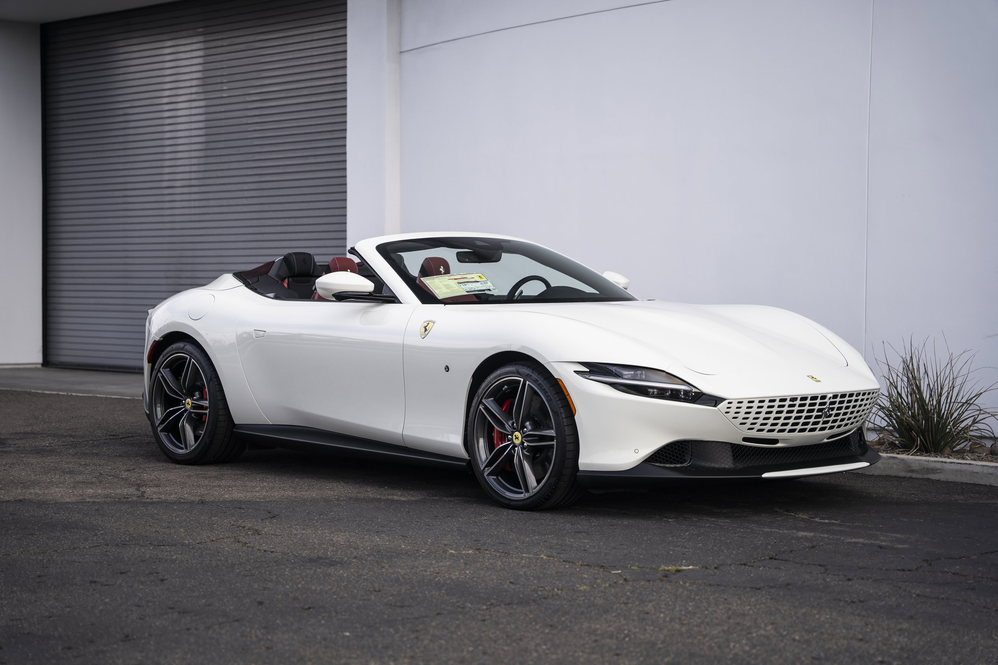 Used 2026 Ferrari Roma Spider RWD image 7