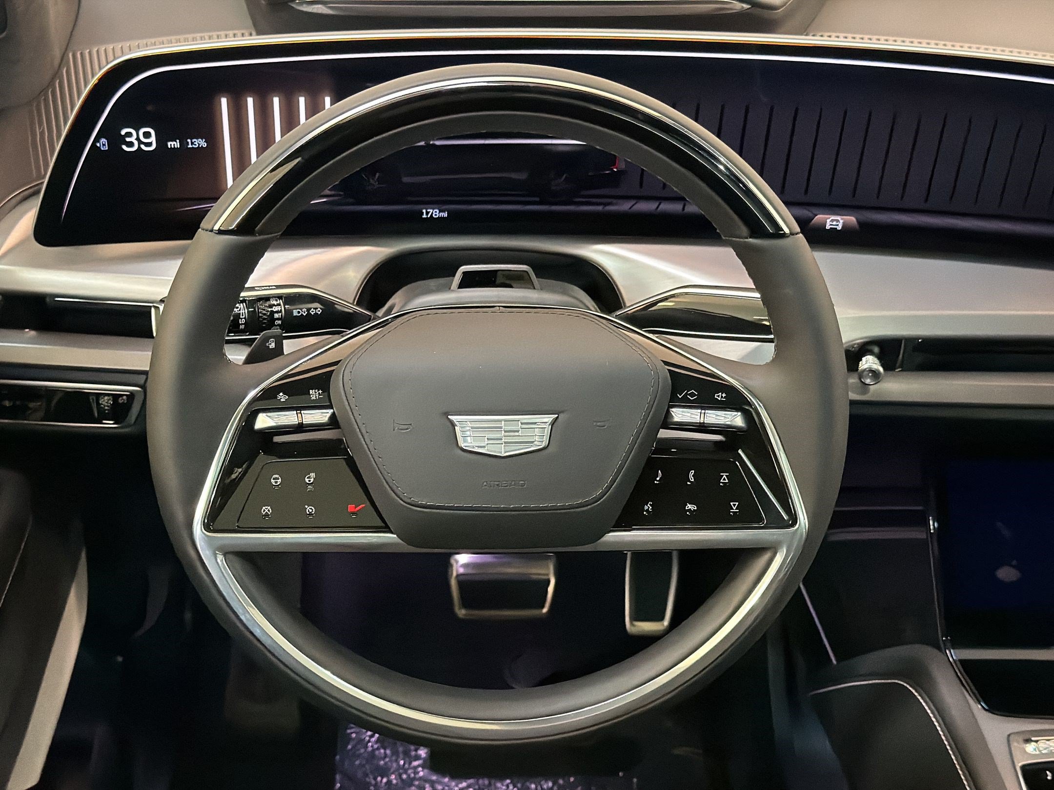 New 2027 Cadillac Vistiq Sport AWD/4WD image 11