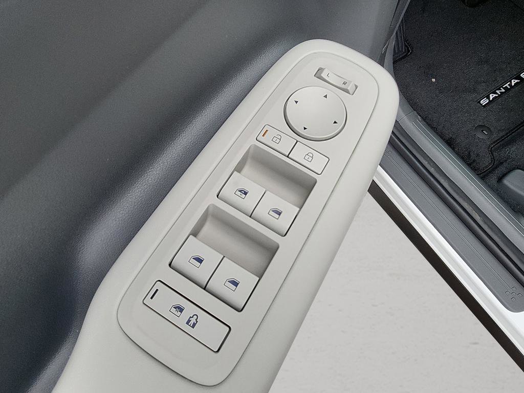 New 2026 Hyundai Santa Fe SE image 16