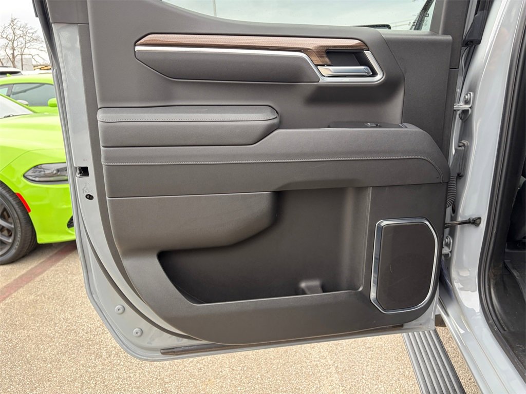 Used 2025 Chevrolet Silverado 1500 RST w/ LPO, Dark Essentials Package image 26