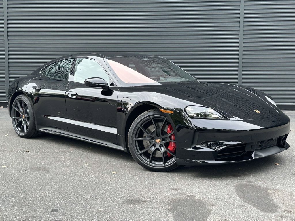 New 2026 Porsche Taycan GTS AWD/4WD image 7