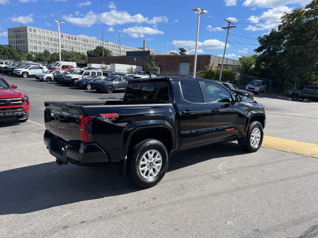 Certified 2024 Toyota Tacoma SR5 AWD/4WD image 8