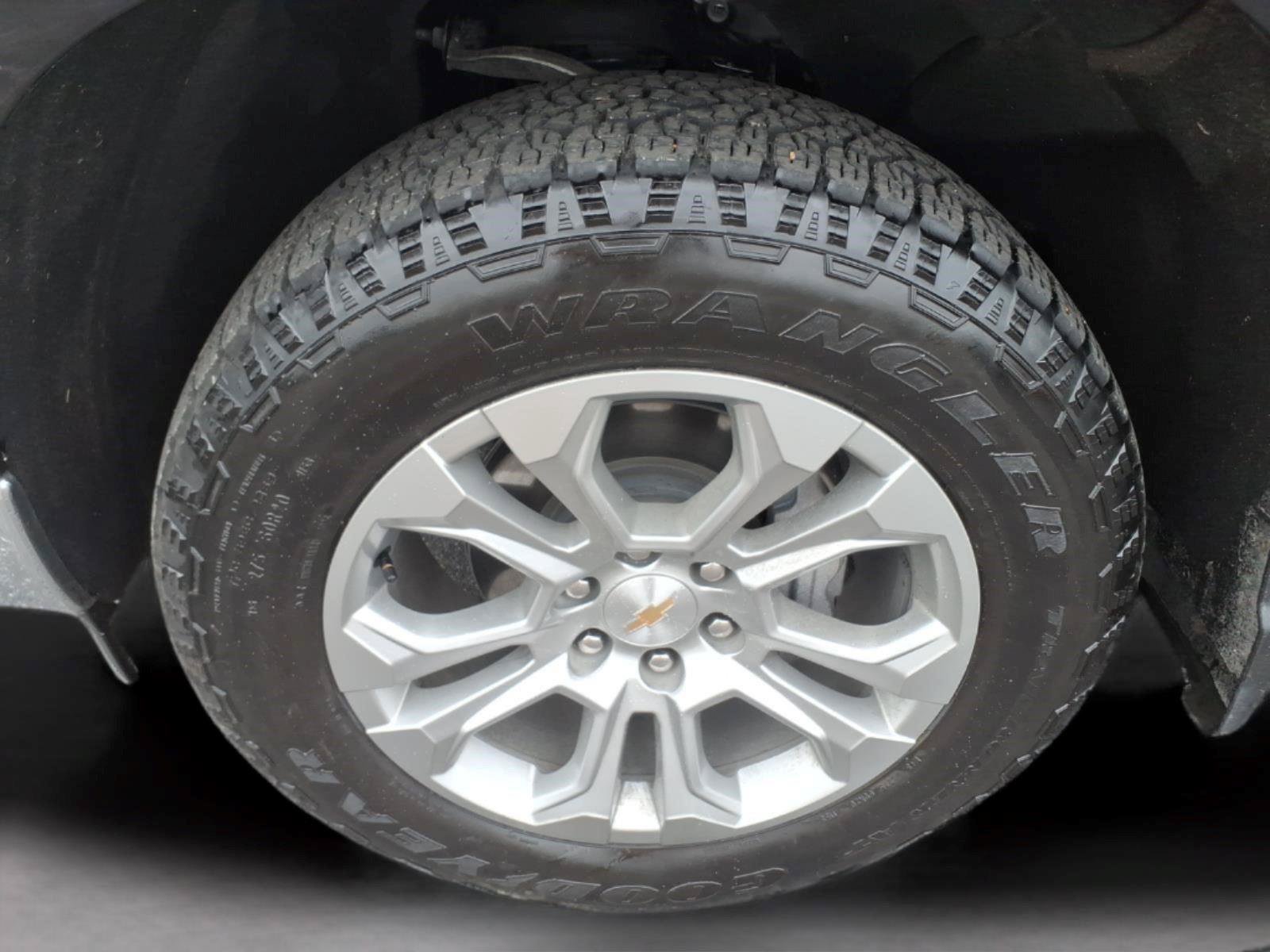 Used 2025 Chevrolet Silverado 1500 LTZ AWD/4WD image 9