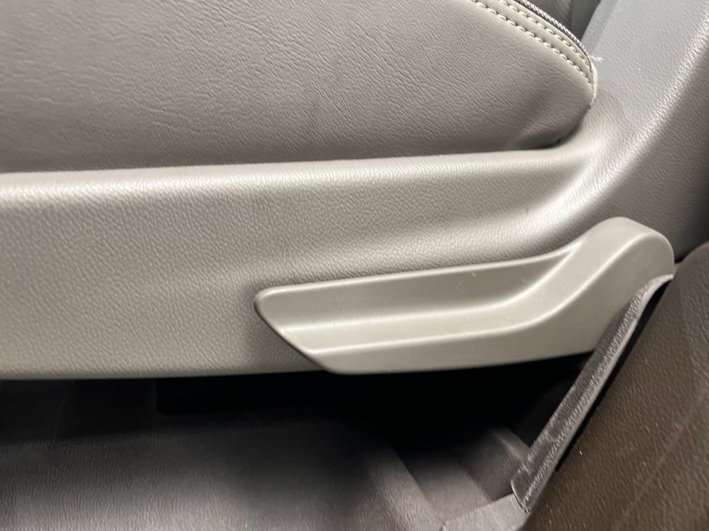 Used 2019 GMC Yukon Denali w/ Denali Ultimate Package AWD/4WD image 17