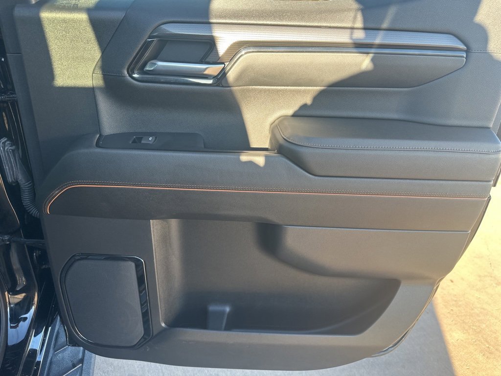 Used 2024 GMC Sierra 1500 AT4 w/ Technology Package image 26