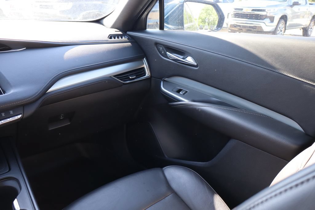Used 2019 Cadillac XT4 Premium Luxury w/ Cold Weather Package AWD/4WD image 41