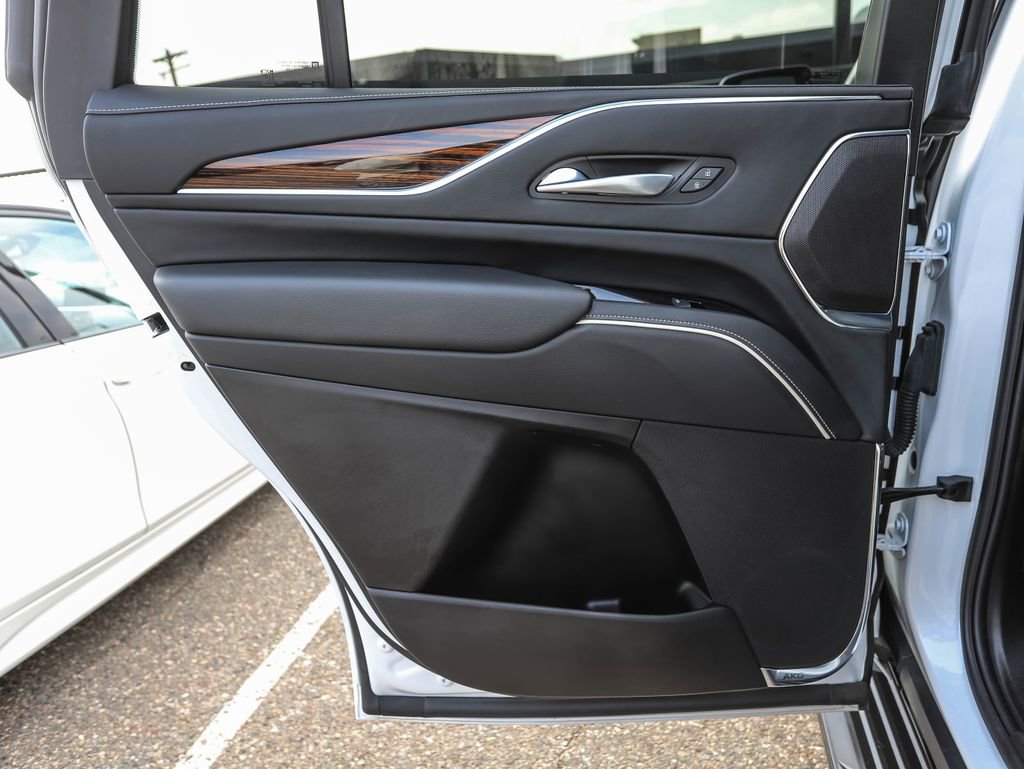 Used 2023 Cadillac Escalade Premium Luxury w/ LPO, Radiant Package AWD/4WD image 20