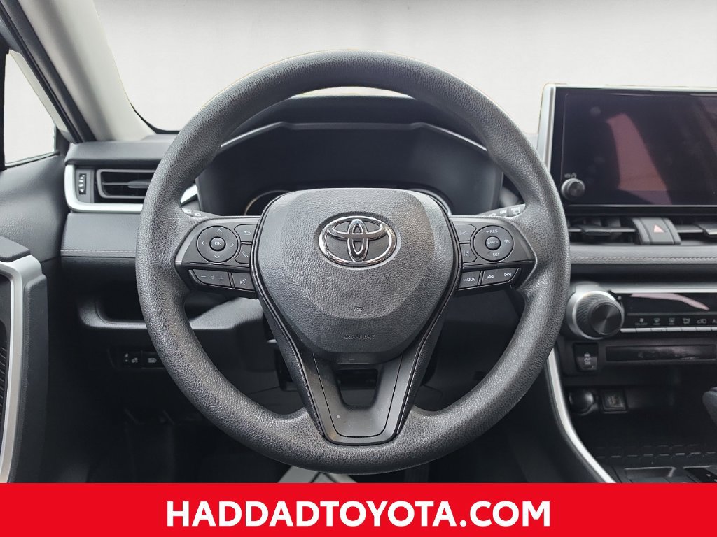 Certified 2025 Toyota RAV4 LE AWD/4WD image 14
